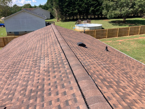 GAF'S TIMBERLINE HDZ "HICKORY" color.